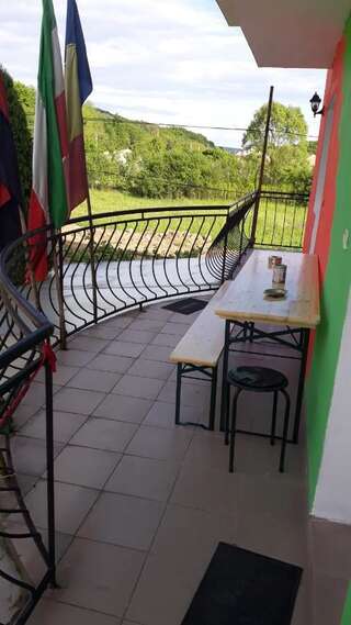 Гостевой дом Pensiunea Vidra Бэйле-Феликс-1